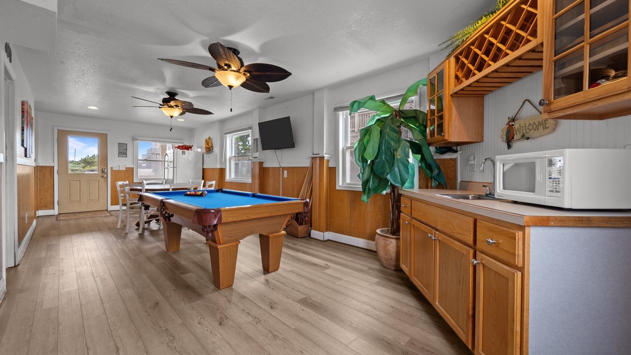 Photo of Bedroom in Waves