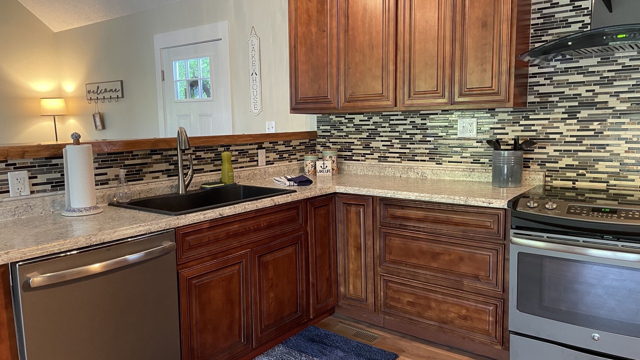 Photo of Kitchen in La Follette