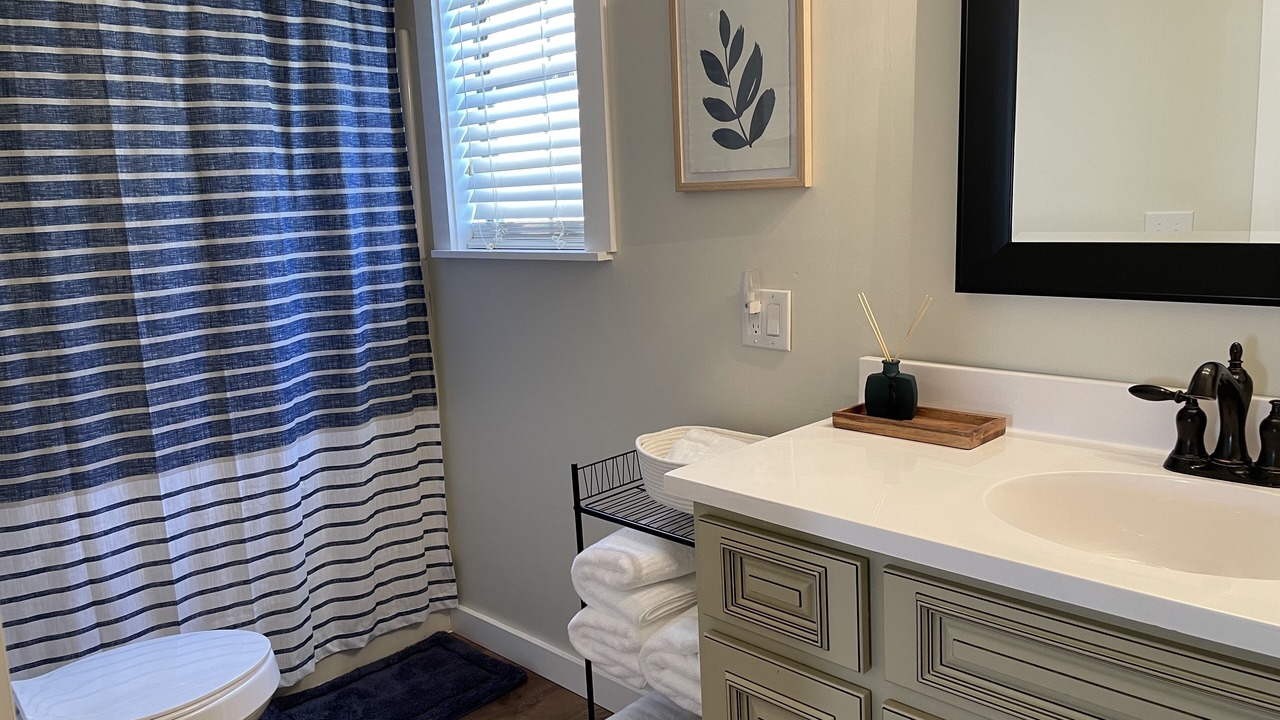 Photo of Bathroom in La Follette
