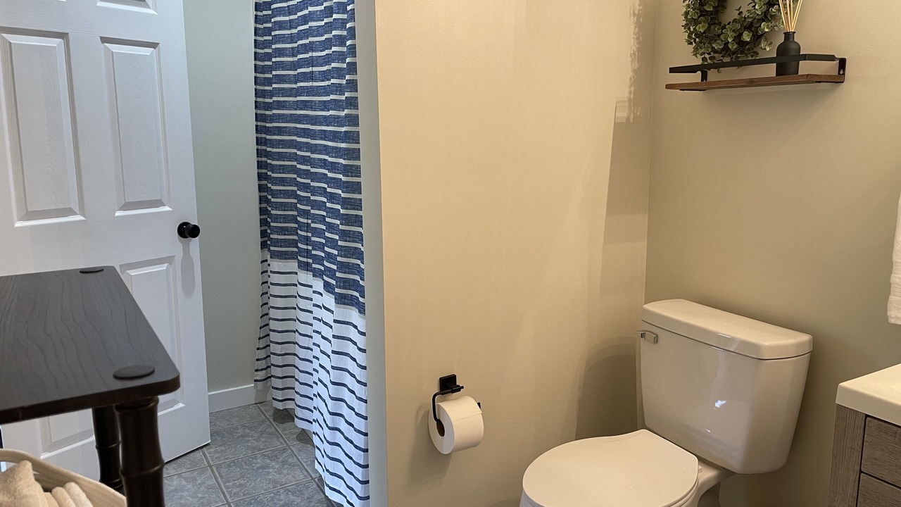 Photo of Bathroom in La Follette
