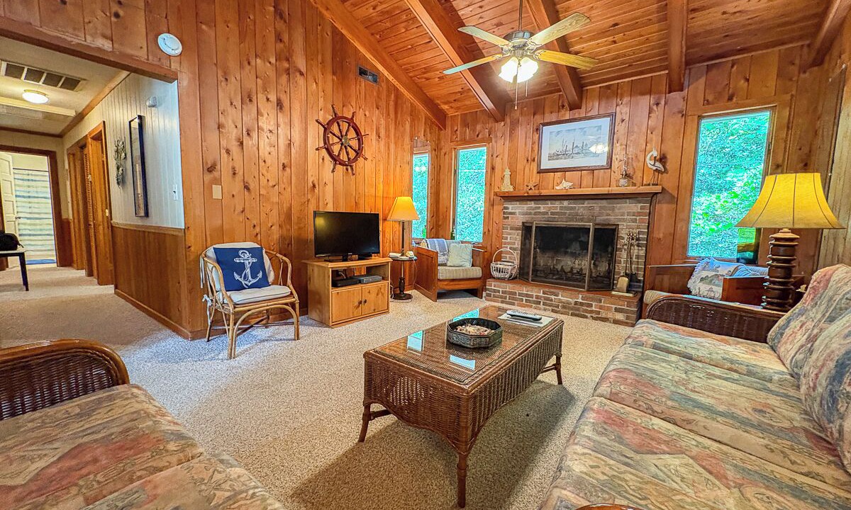 Photo of Bedroom in Southern Shores