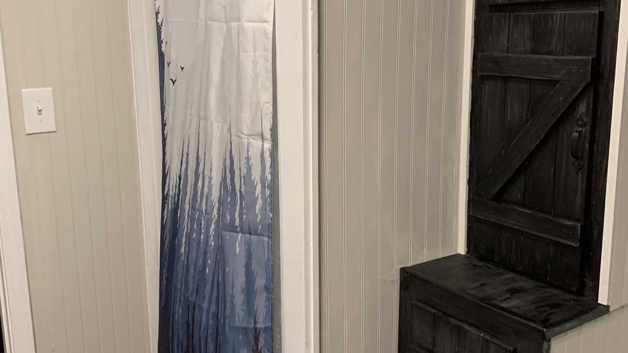 Photo of Bathroom in Byrdstown
