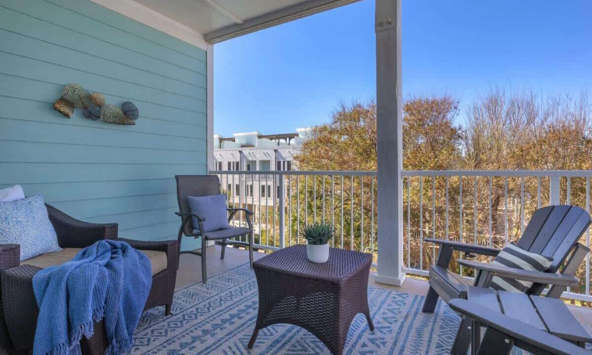 Photo of Patio Balcony in North Carolina Coast