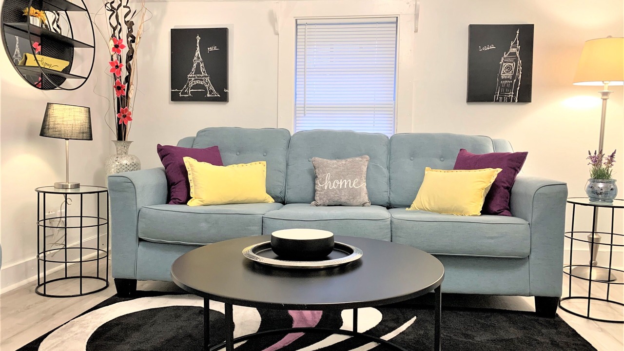 Photo of Livingroom in Livingston