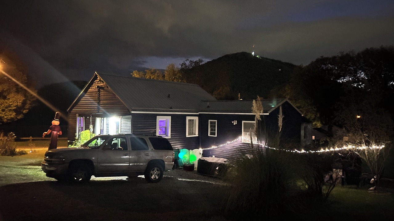 Photo of Outdoor in Burnt Chimney