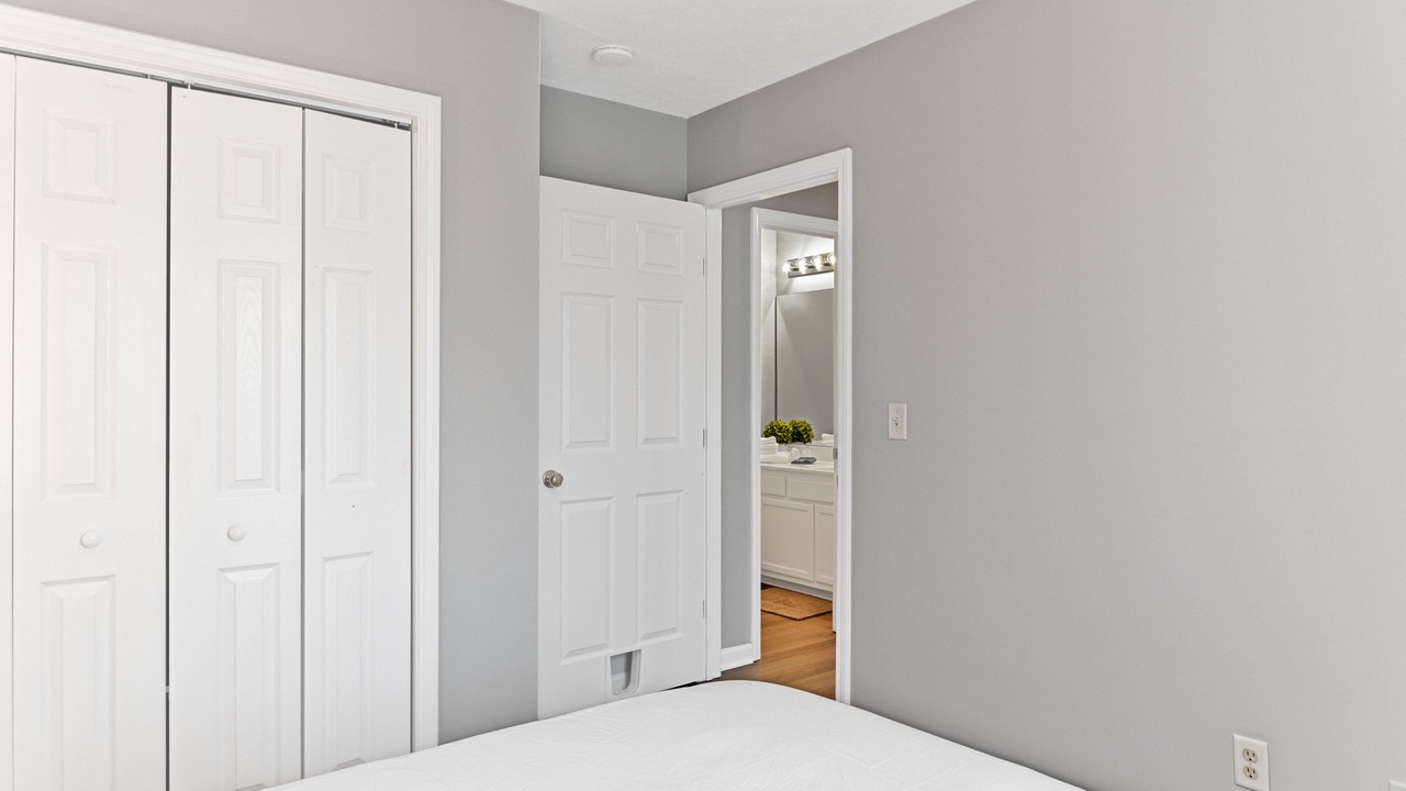 Photo of Bedroom in Silver Lake