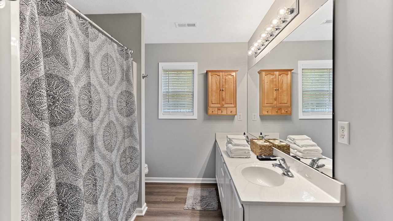 Photo of Bathroom in Silver Lake