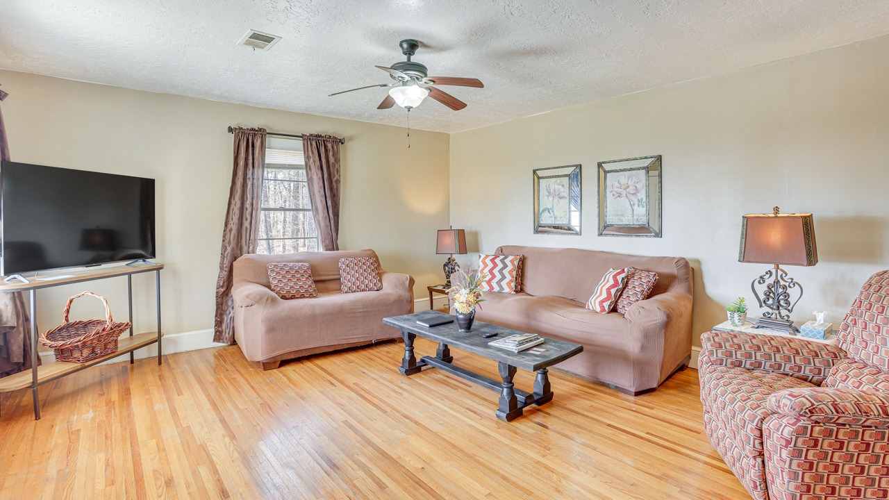 Photo of Bedroom in Gadsden