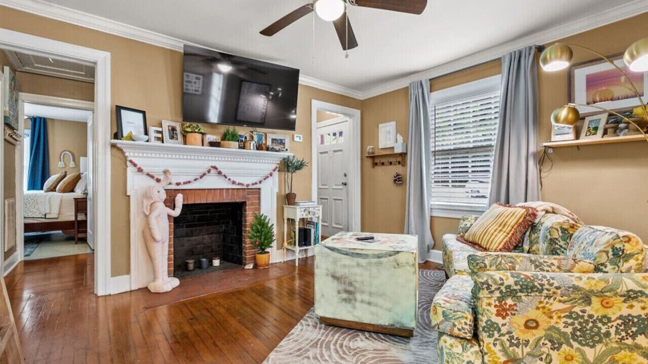 Photo of Livingroom in Greensboro