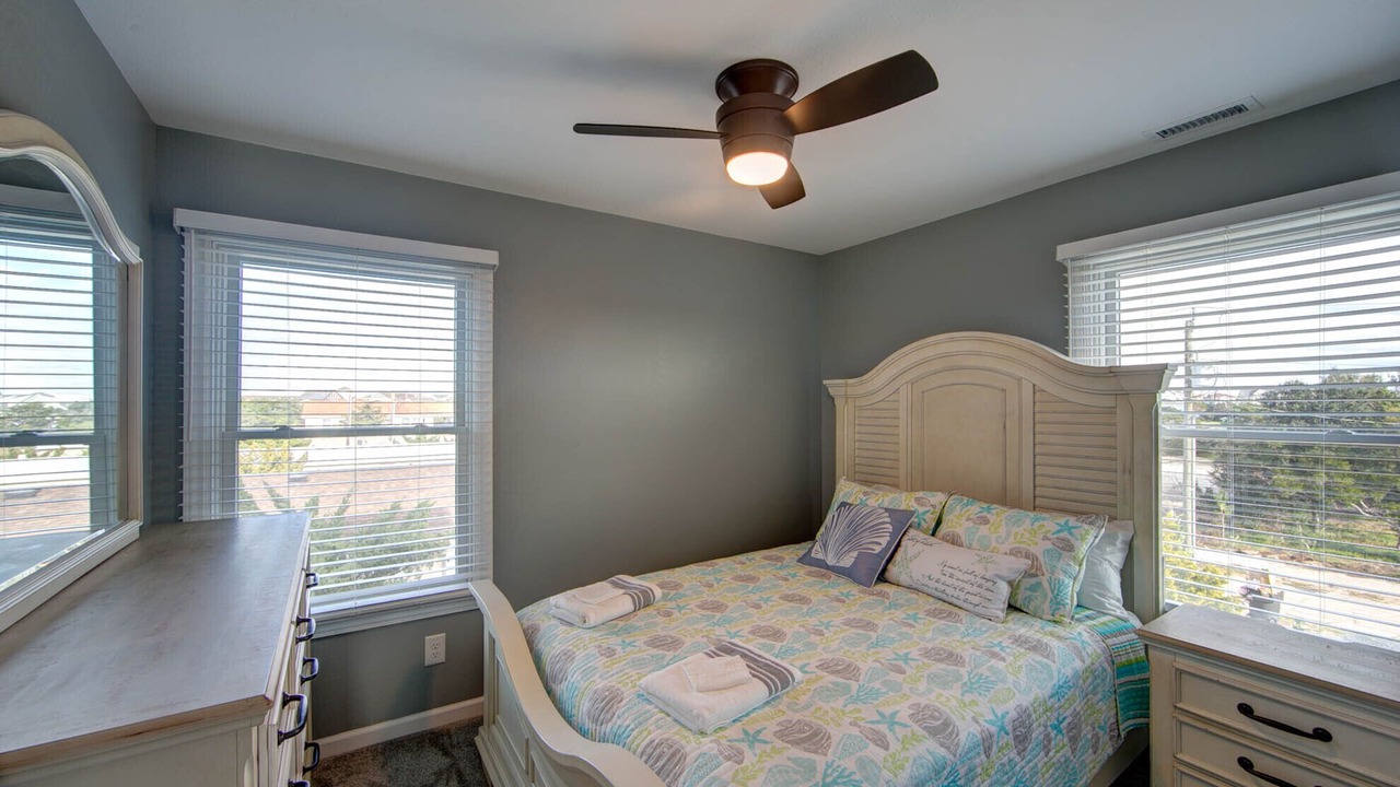 Photo of Bedroom in Avon