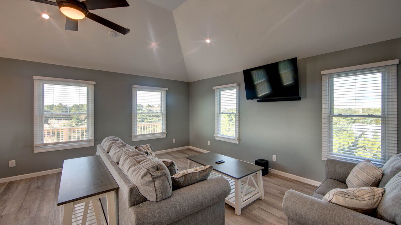 Photo of Livingroom in Avon