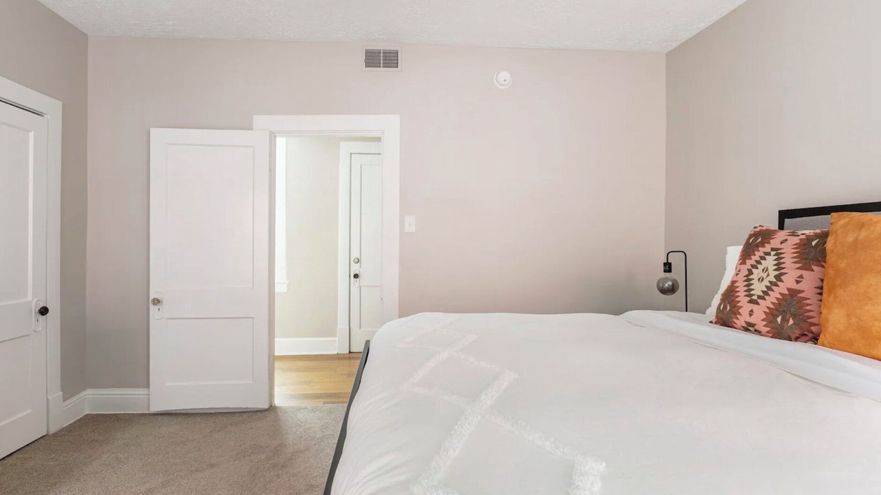 Photo of Bedroom in Downtown