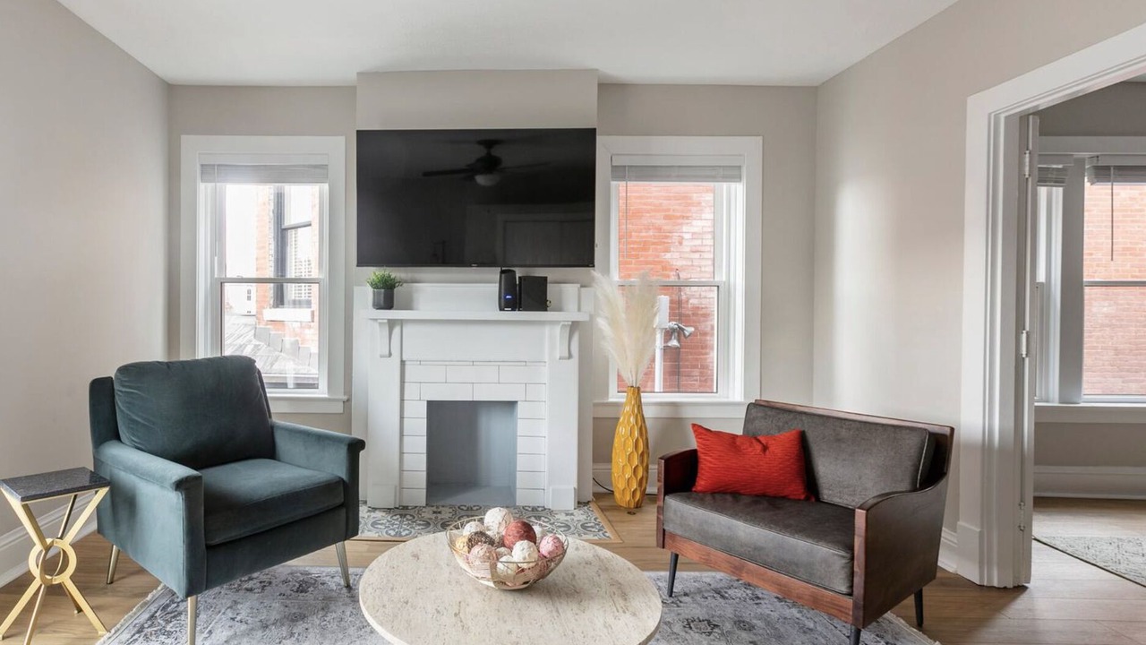 Photo of Livingroom in Downtown