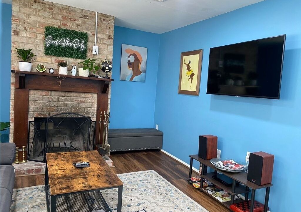 Photo of Livingroom in Highland Springs