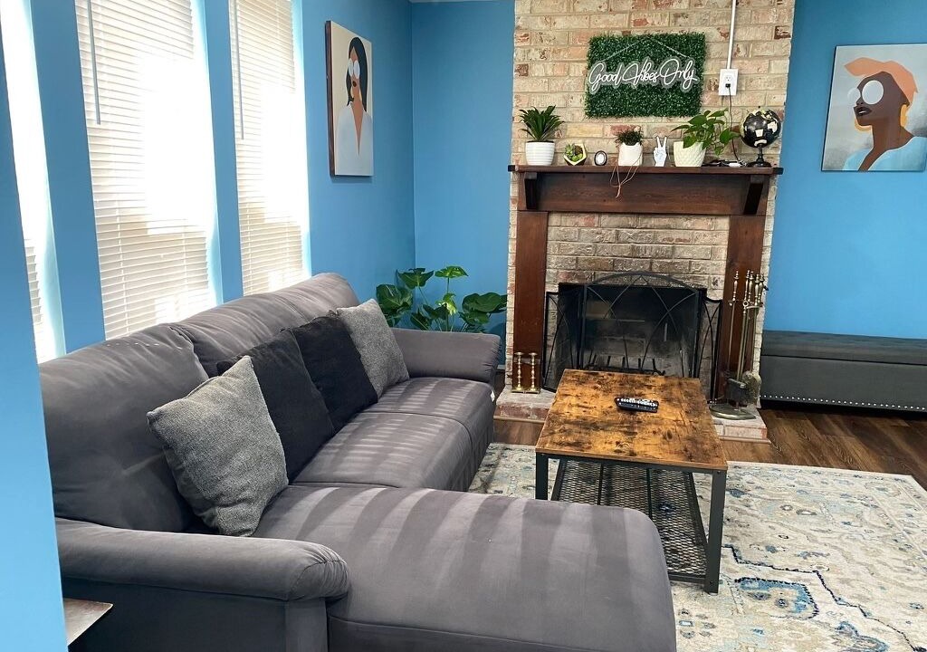 Photo of Livingroom in Highland Springs