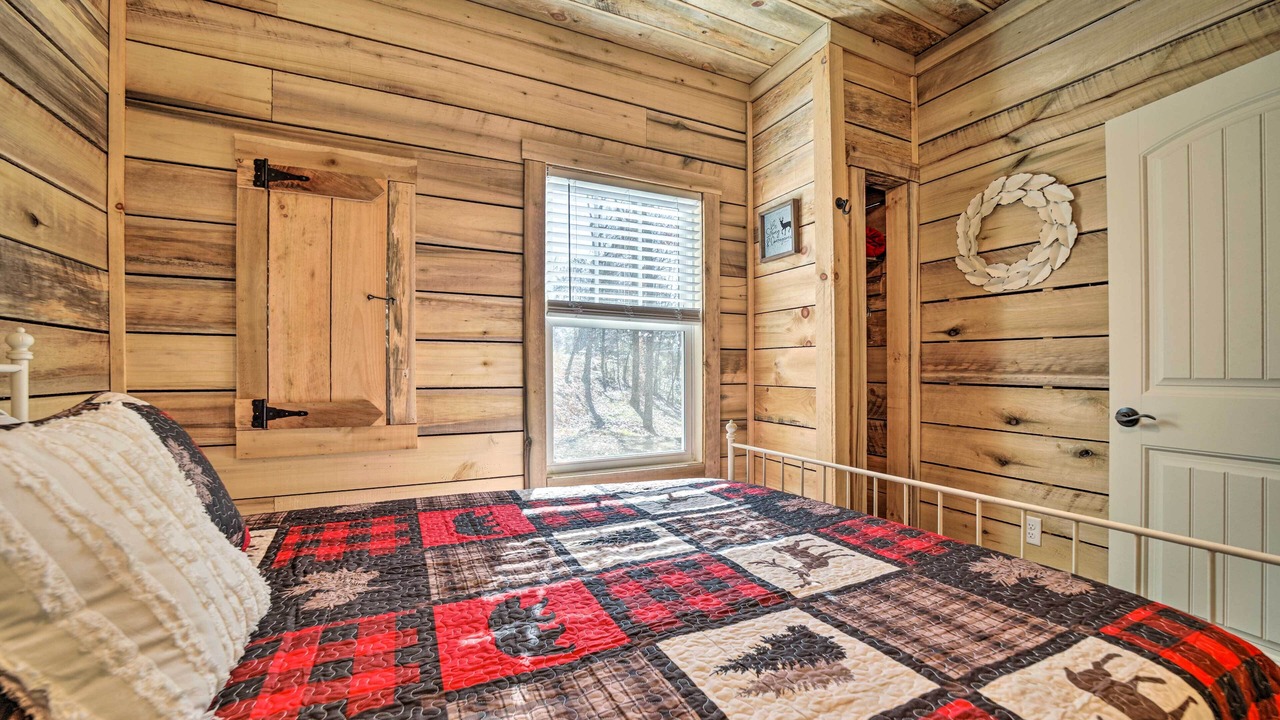 Photo of Bedroom in Pisgah Forest