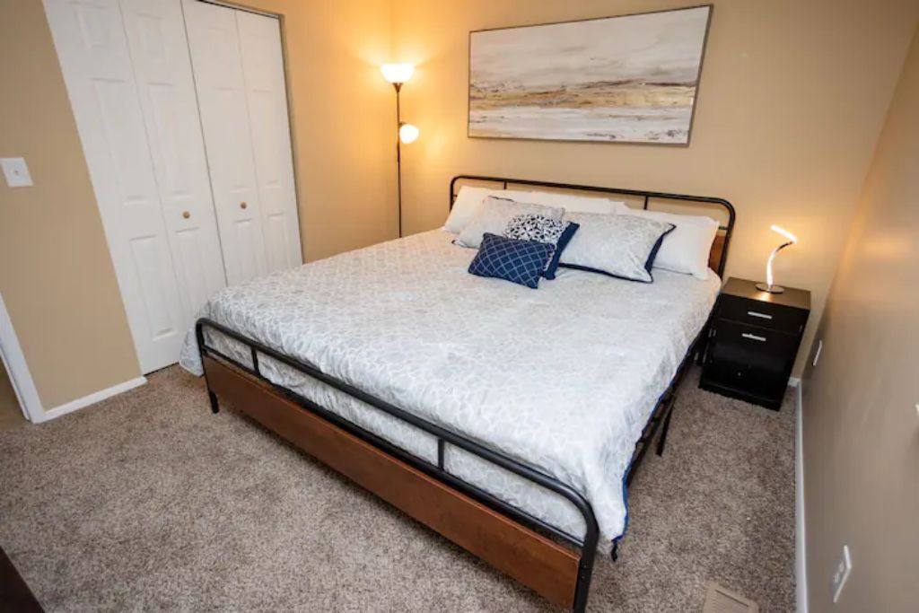 Photo of Bedroom in Elsmere