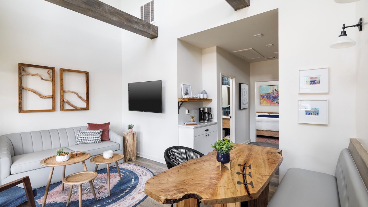 Photo of Livingroom in Travelers Rest