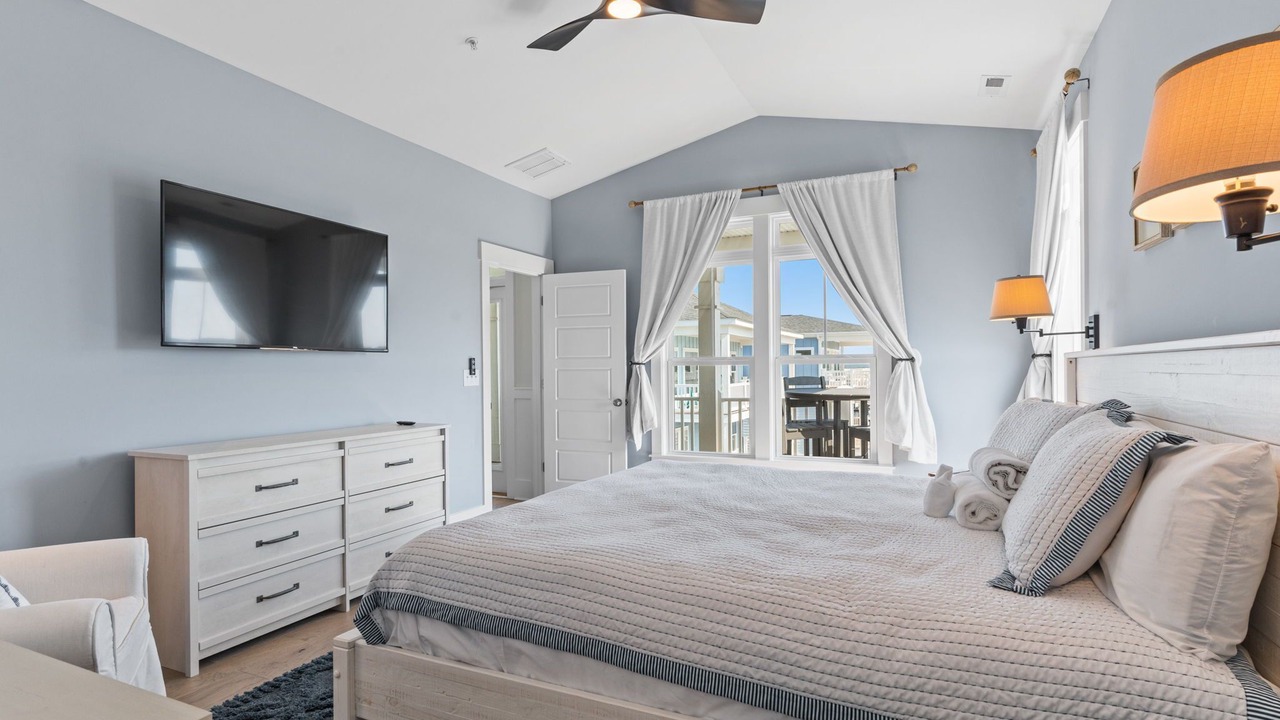 Photo of Bedroom in Oak Island