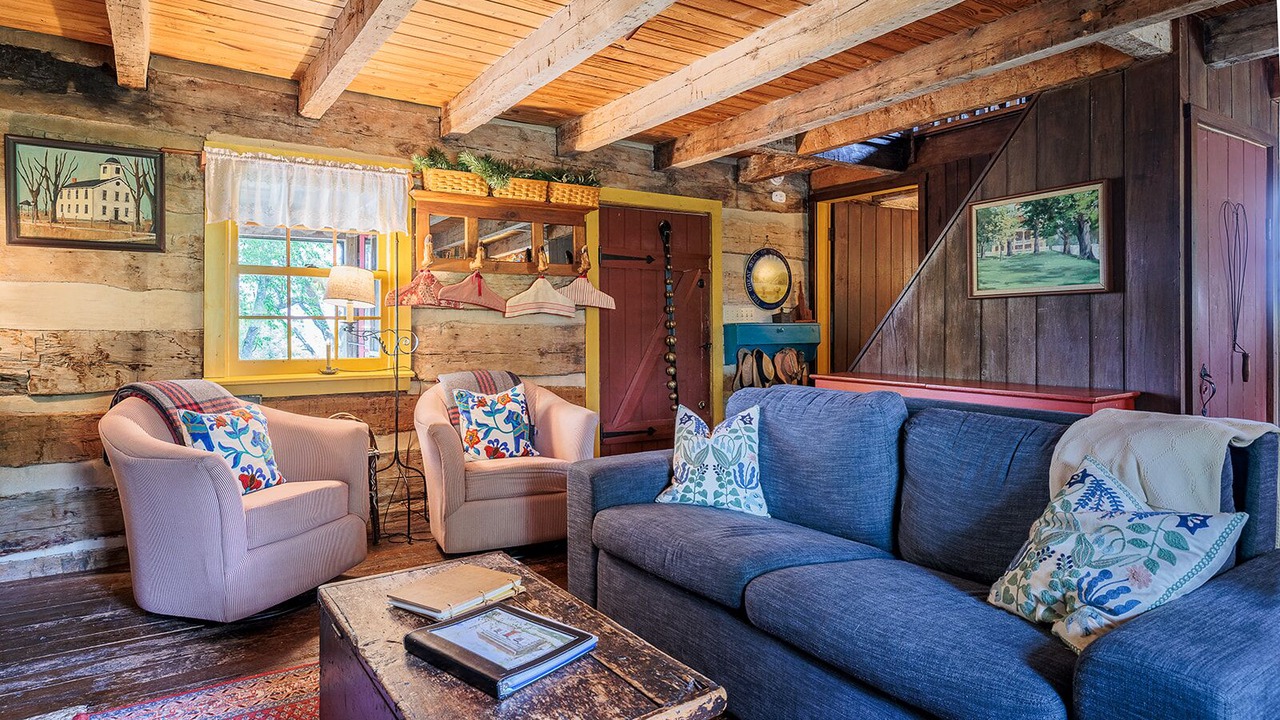 Photo of Livingroom in South Charleston