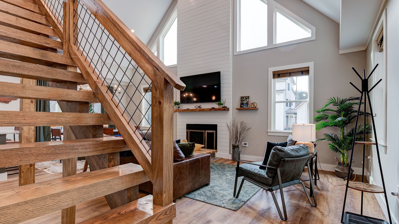 Photo of Livingroom in Cullowhee
