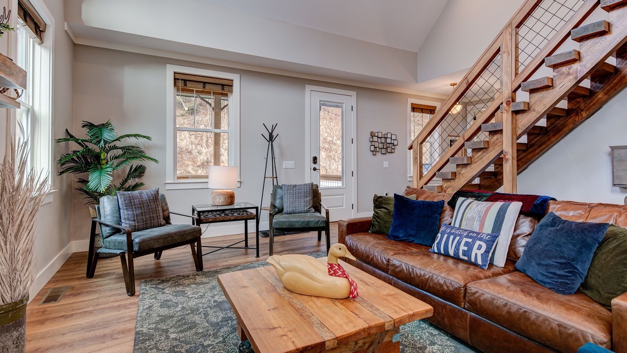 Photo of Livingroom in Cullowhee