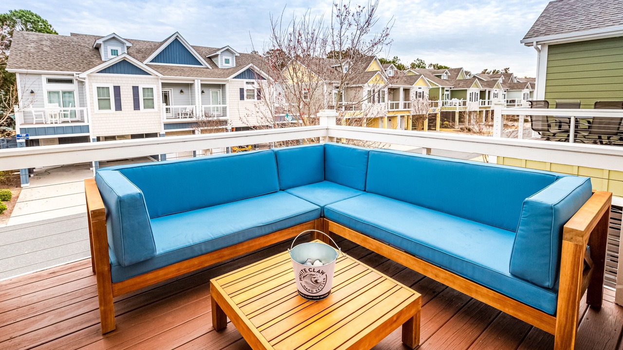 Photo of Outdoor in Corolla Light