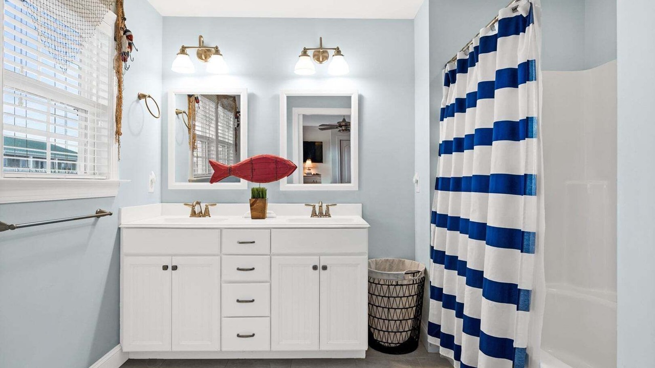 Photo of Bathroom in Holden Beach