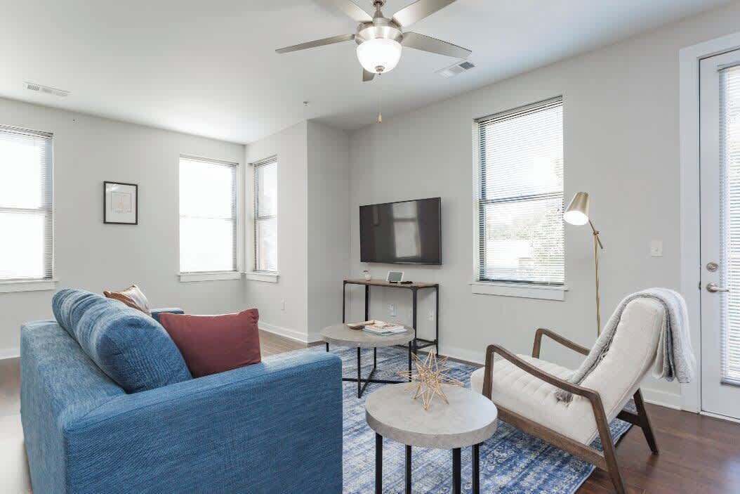 Photo of Livingroom in Music Row