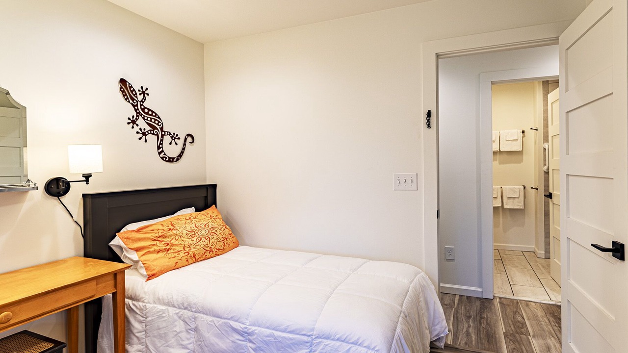 Photo of Bedroom in Wanchese