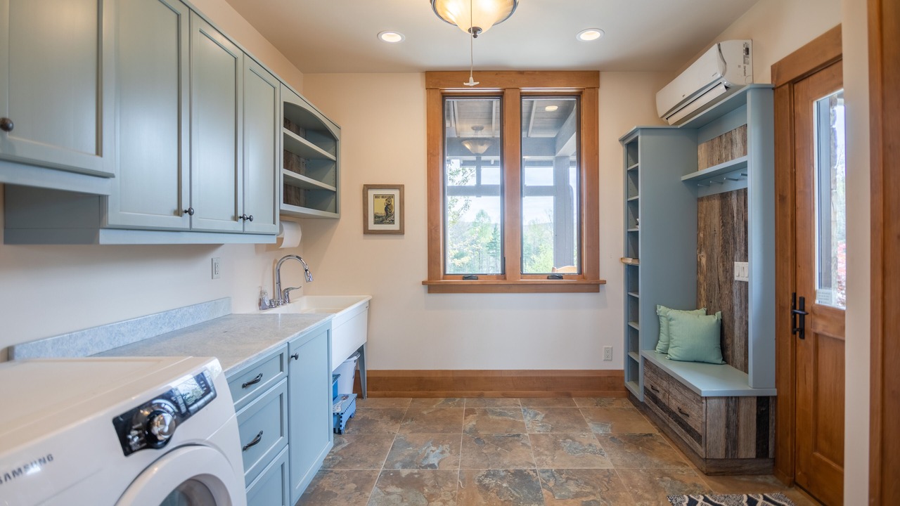 Photo of Bedroom in Hendersonville