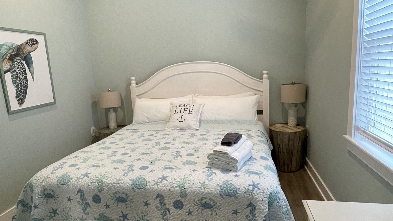 Photo of Bedroom in Corolla Light