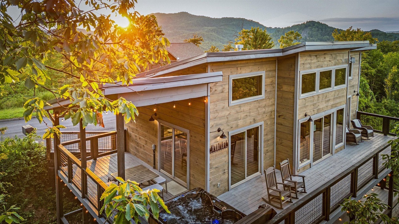 Photo of Patio Balcony in Wears Valley