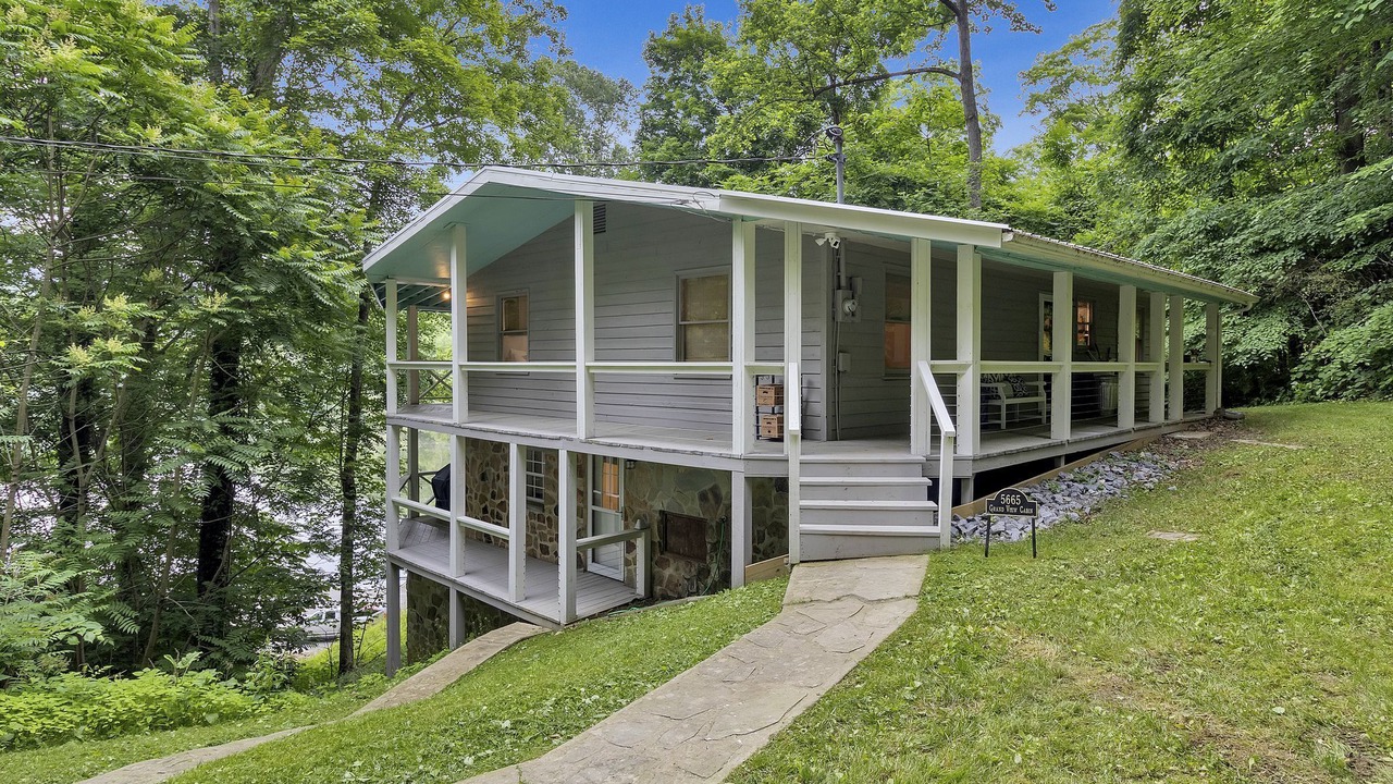 Photo of Outdoor in Byrdstown