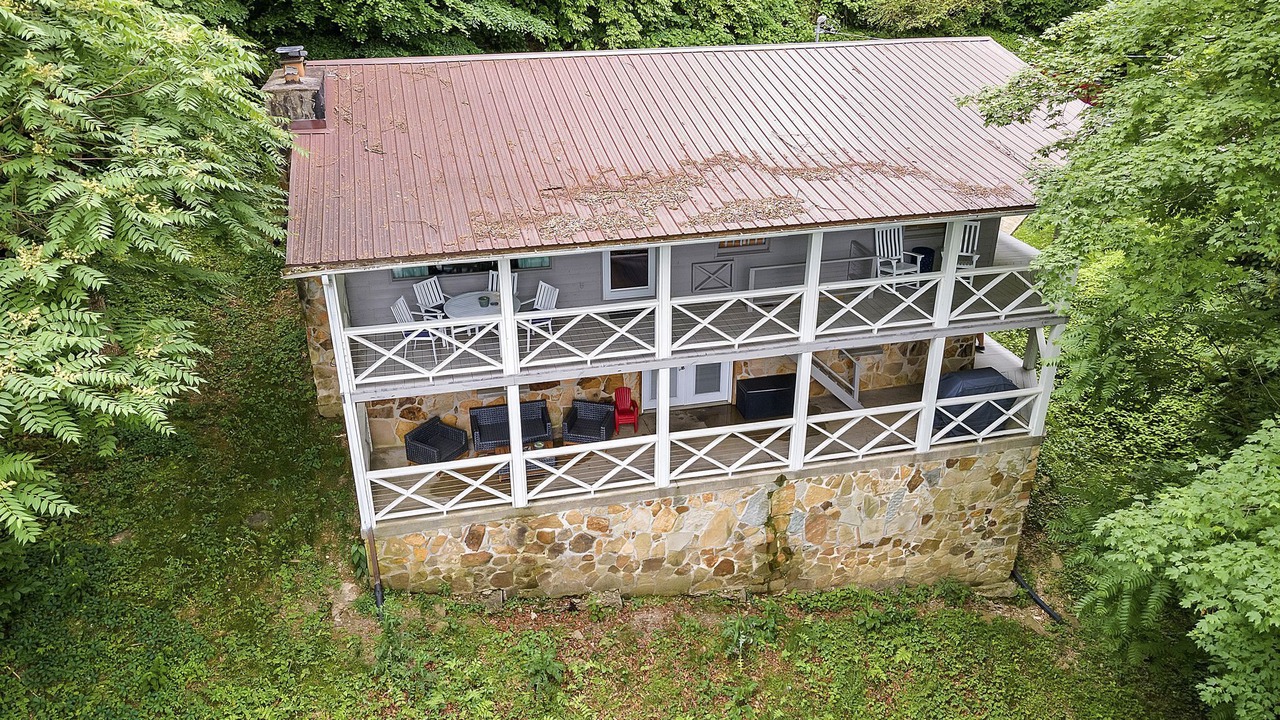 Photo of Outdoor in Byrdstown