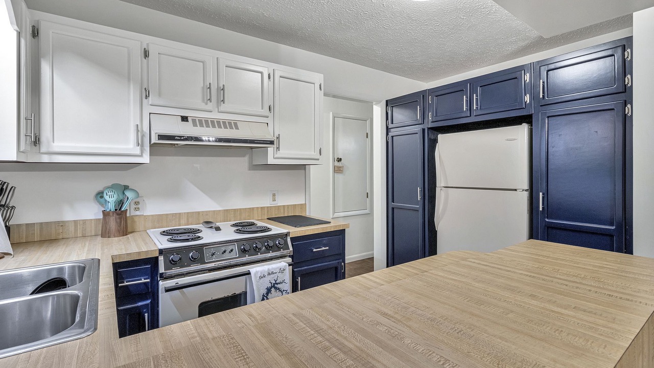 Photo of Kitchen in Byrdstown