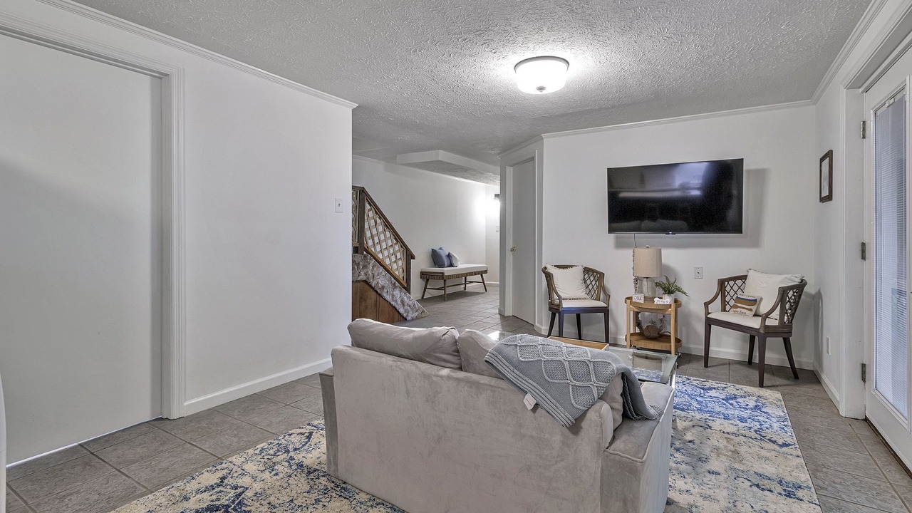 Photo of Livingroom in Byrdstown