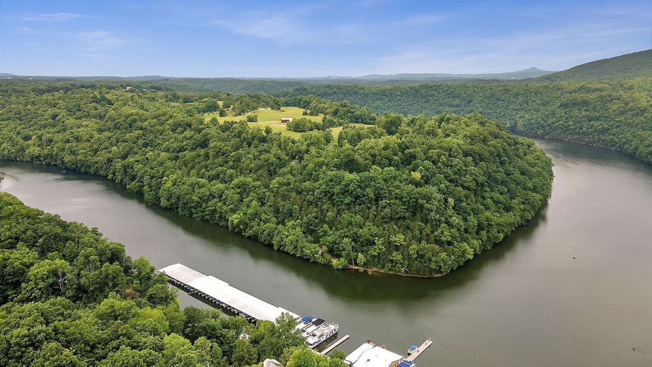 Photo of Outdoor in Byrdstown
