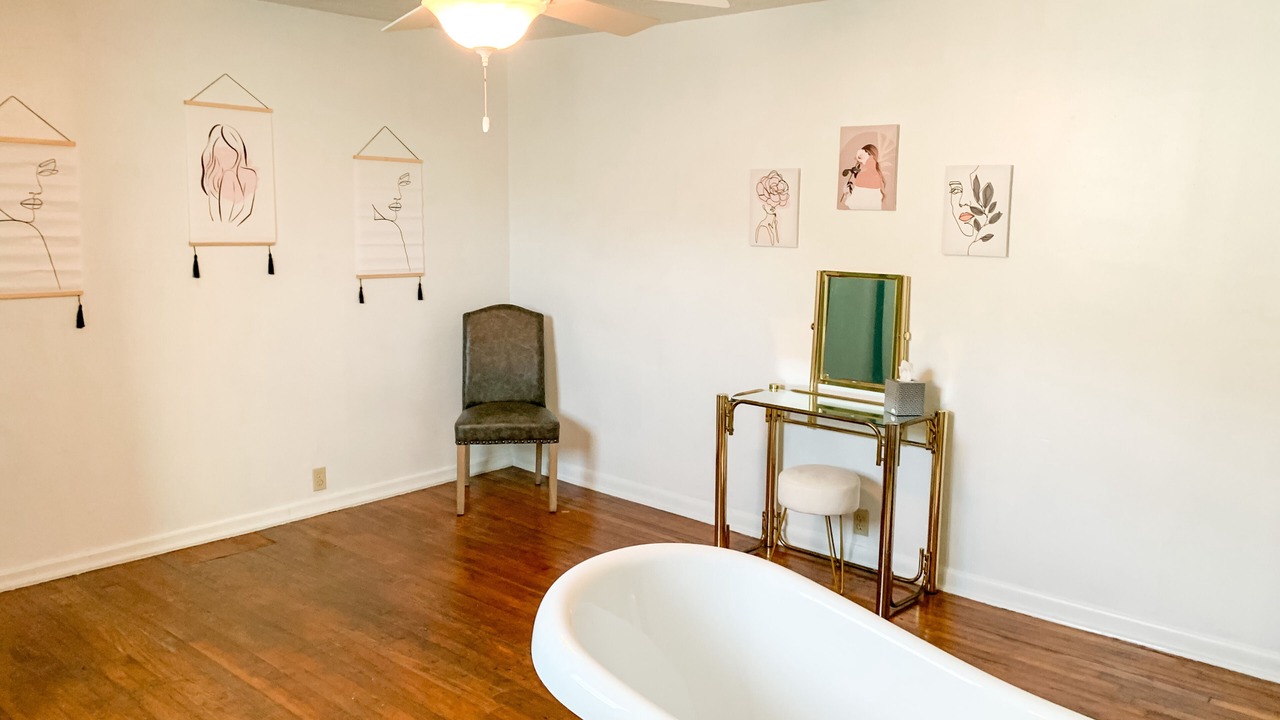 Photo of Bathroom in Betsy Layne