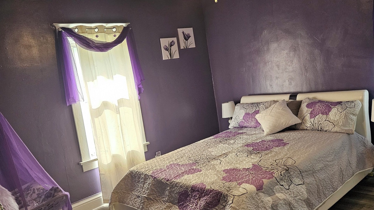 Photo of Bedroom in Gary