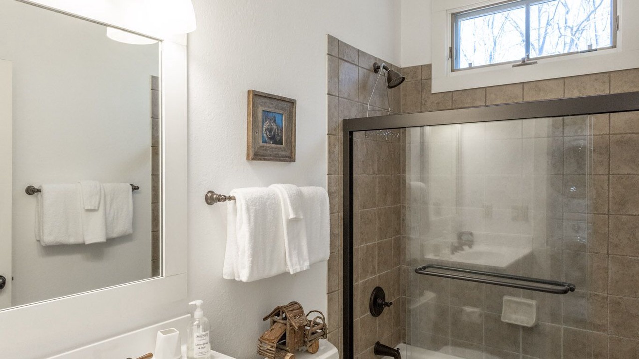 Photo of Bathroom in Bear Lake Reserve