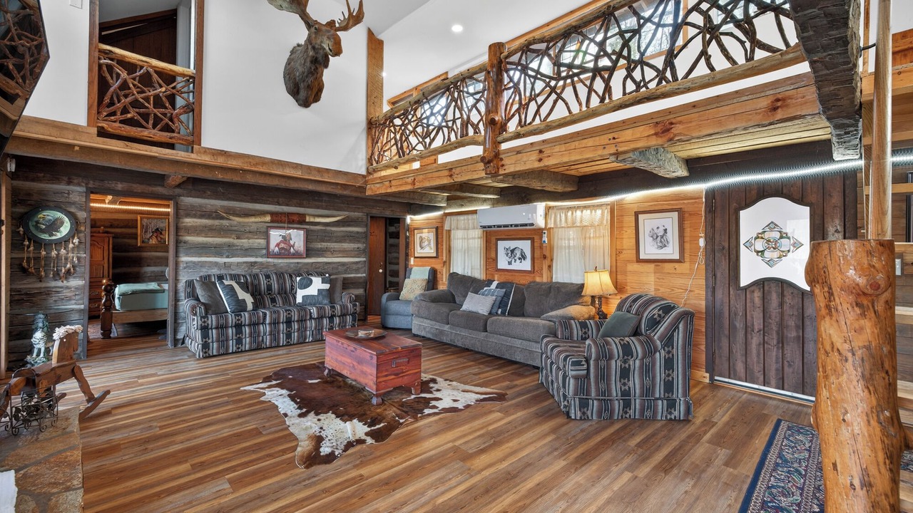 Photo of Livingroom in Topton