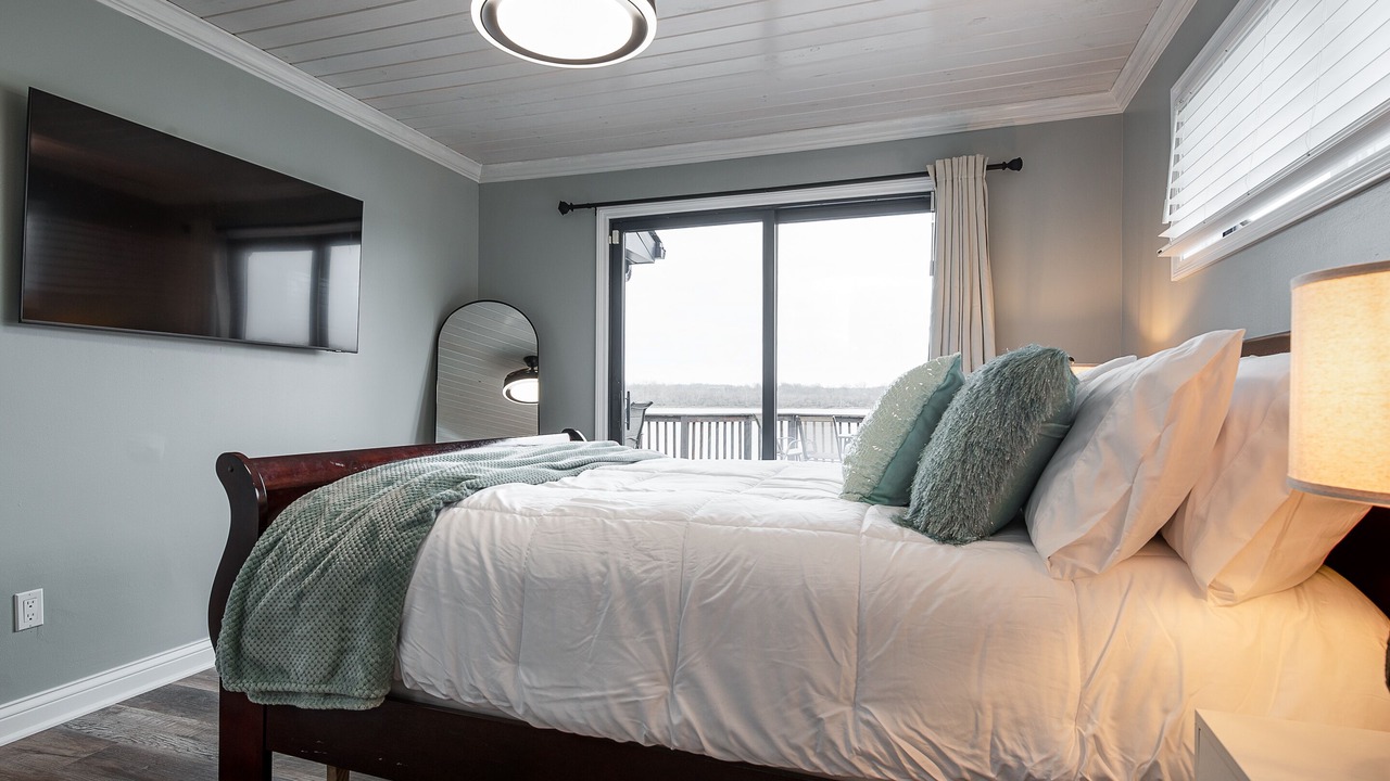 Photo of Bedroom in Utica