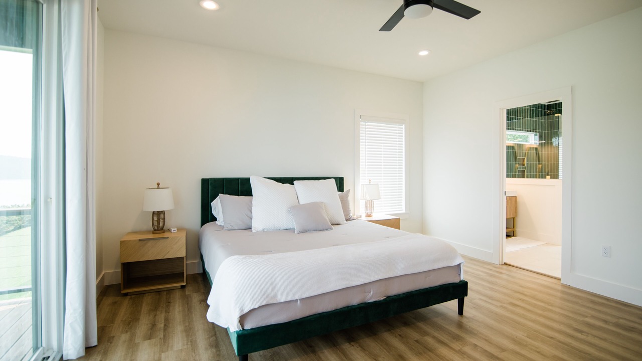 Photo of Bedroom in La Follette