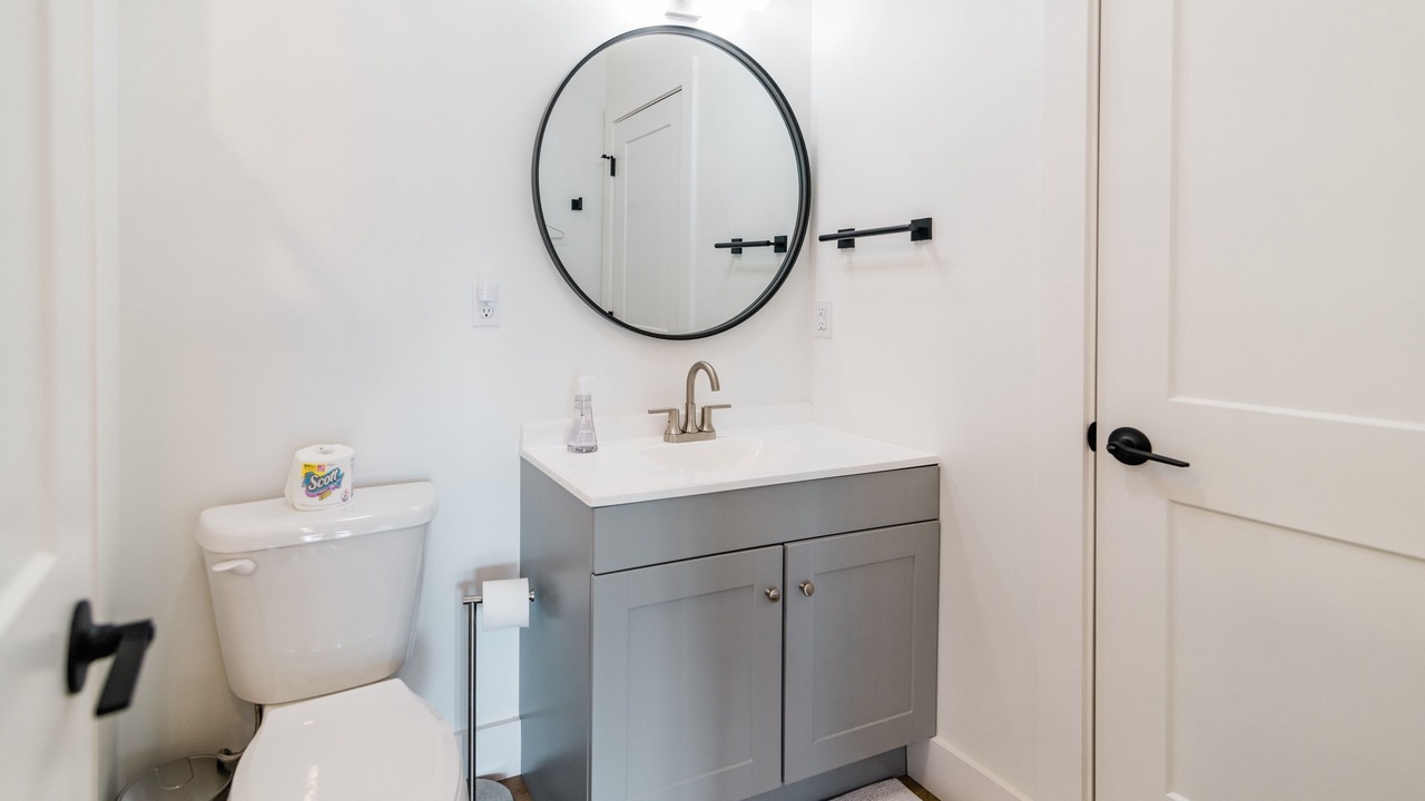 Photo of Bathroom in La Follette