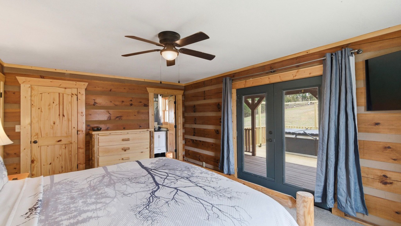 Photo of Bedroom in Cleveland