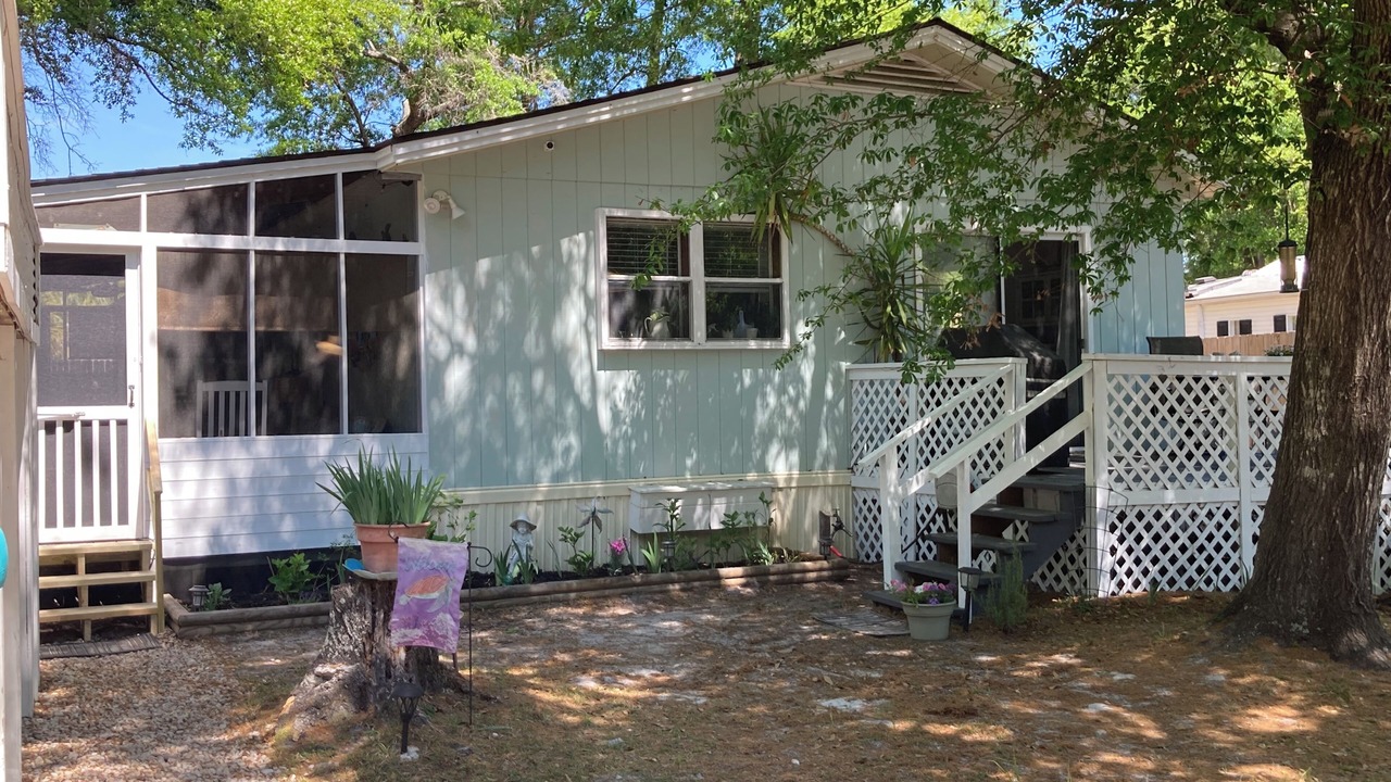 Photo of Patio Balcony in Sunset Beach