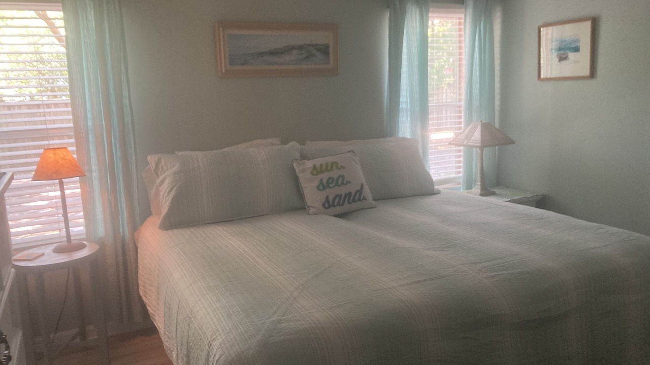 Photo of Bedroom in Sunset Beach