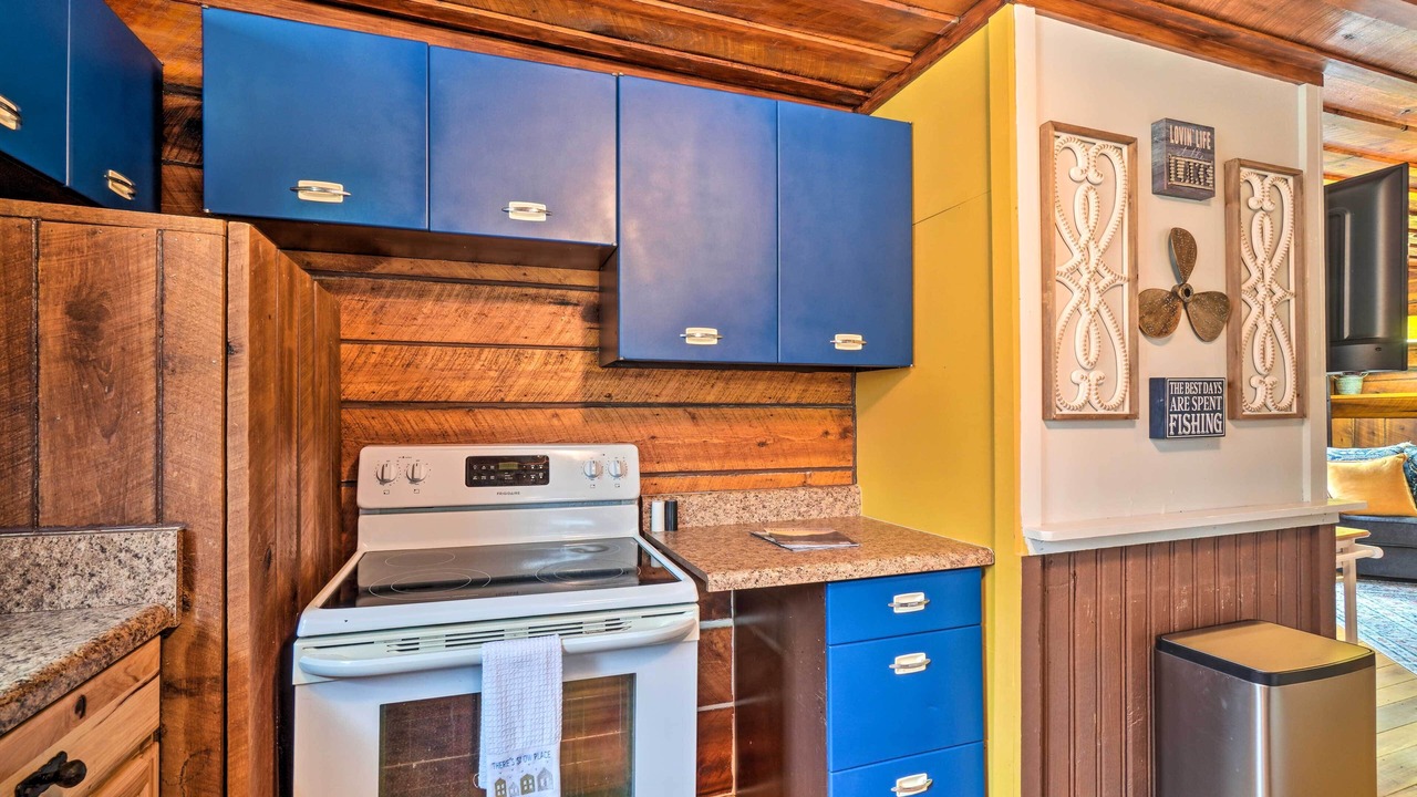 Photo of Kitchen in Byrdstown