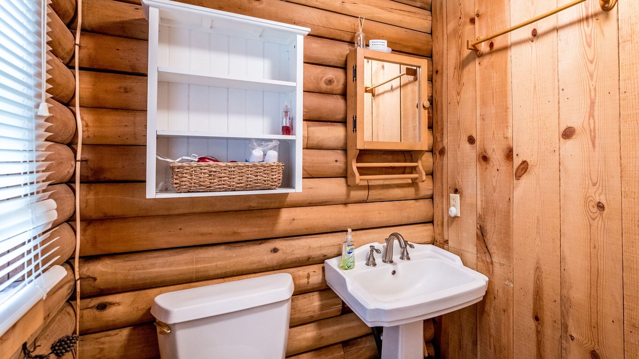 Photo of Bathroom in Kyle